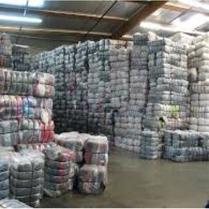 Wholesale clothes blind lot